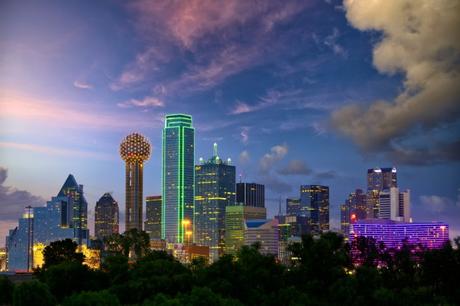 Villes du nord-est jumelées avec les Etats-Unis. Dallas, Texas. Photo: Dibrova via Envato Elements