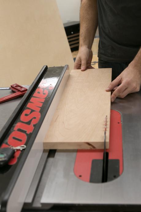 Planche à découper DIY – Comment fabriquer une très grande planche à découper pour la dinde ?