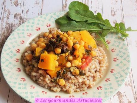 Cocotte complète à la courge (Vegan) Cocotte complète à la courge (Vegan)