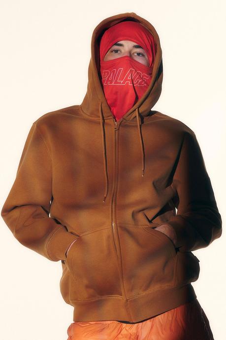 Palace annonce son drop Holiday 2021