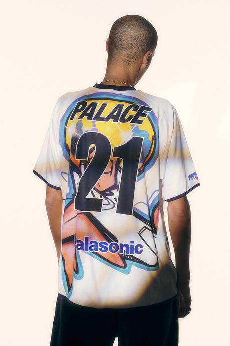 Palace annonce son drop Holiday 2021