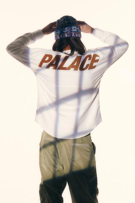 Palace annonce son drop Holiday 2021