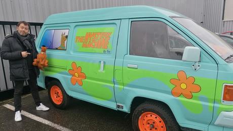 Dans l’Ariège, il retape un vieux van en Mystery Machine de Scooby-Doo