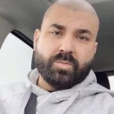 Péter Dans les Ascenseurs Sourire en Coin Péter Dans les Ascenseurs Sourire en Coin