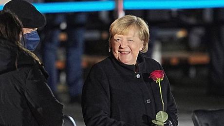 Retro Angie Retro Angie