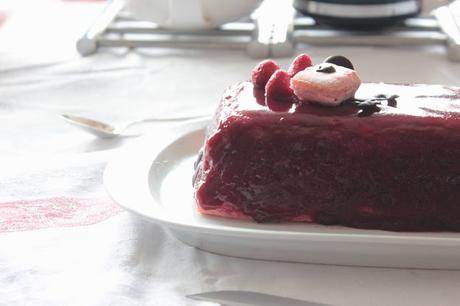 Cuillère et saladier : Bûche framboise-vin chaud (vegan - végétarien) Bûche framboise-vin chaud (vegan - végétarien)