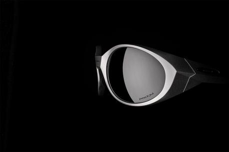 Oakley ressort un célèbre modèle des 90s