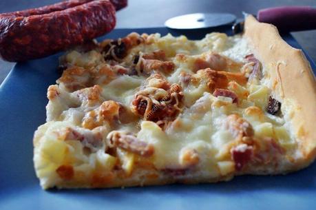 recette du jour: Pizza jambon crème chorizo lardons  au thermomix de Vorwerk