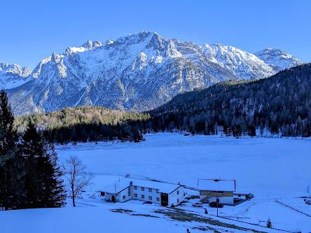 25 Fotos  Mittenwald — Lautersee — Ferchensee — Laintal — 4. Advent 2021