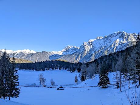 25 Fotos  Mittenwald — Lautersee — Ferchensee — Laintal — 4. Advent 2021