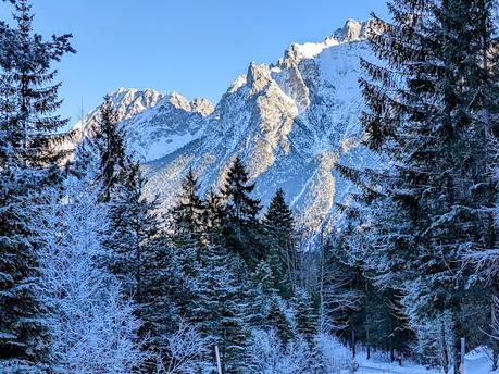 25 Fotos  Mittenwald — Lautersee — Ferchensee — Laintal — 4. Advent 2021