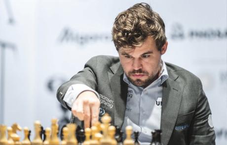 Parties 1 à 5 du championnat du Monde d'échecs Rapide