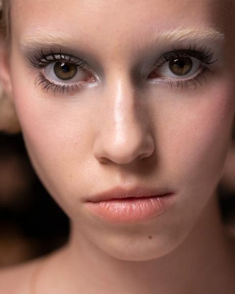 GUCCI BEAUTY : LES LOOKS MAQUILLAGE DU DÉFILÉ GUCCI LOVE PARADE GUCCI BEAUTY : LES LOOKS MAQUILLAGE DU DÉFILÉ GUCCI LOVE PARADE