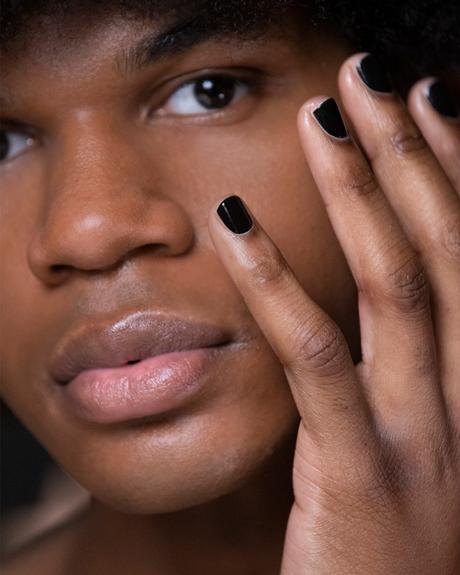 GUCCI BEAUTY : LES LOOKS MAQUILLAGE DU DÉFILÉ GUCCI LOVE PARADE GUCCI BEAUTY : LES LOOKS MAQUILLAGE DU DÉFILÉ GUCCI LOVE PARADE