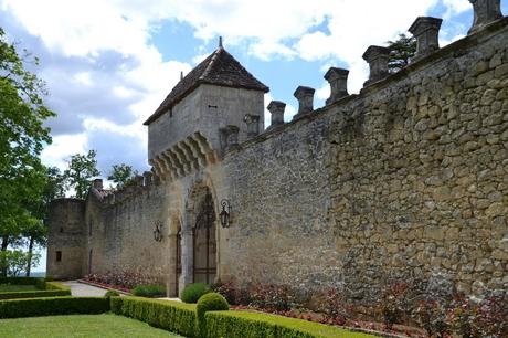 Châreau de Pressac (1) Châreau de Pressac (1)