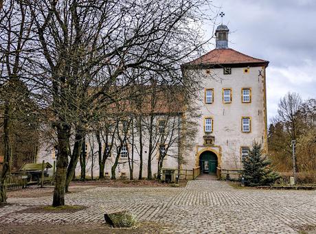 Hiddenhausen —  30 Bilder  Gut Bustedt und Naturschutzgebiet Bustedter Wiesen