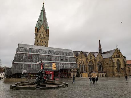 Un jour pluvieux à Paderborn en 50 photos / 50 Bilder — Regnerischer Tag in Paderborn