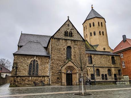 Un jour pluvieux à Paderborn en 50 photos / 50 Bilder — Regnerischer Tag in Paderborn