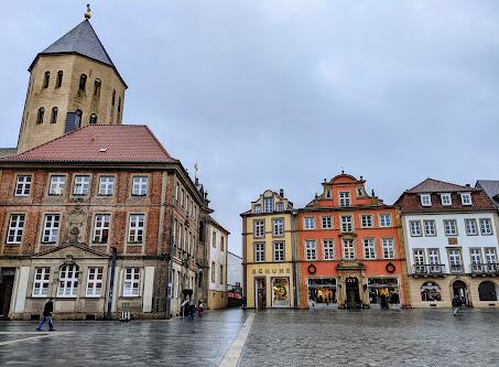 Un jour pluvieux à Paderborn en 50 photos / 50 Bilder — Regnerischer Tag in Paderborn