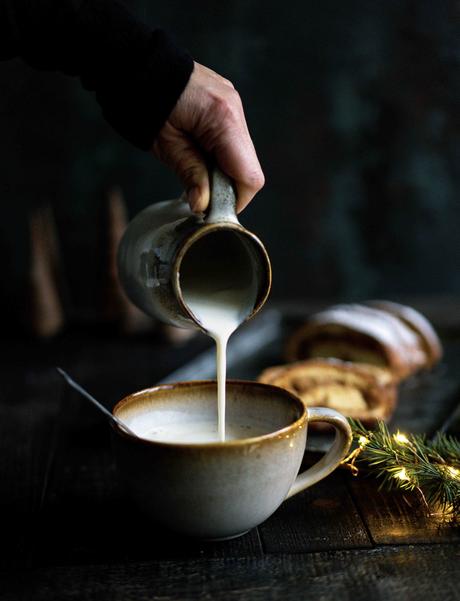 Stollen à la pâte d'amandes et aux fruits secs Stollen à la pâte d'amandes et aux fruits secs