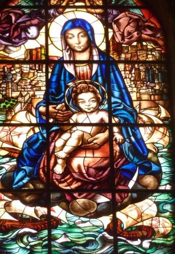 nativité,vitrail,noël,fêtes chrétiennes,tradition,occident,christian cottet-emard,chrétiens,chrétienté,blog littéraire de christian cottet-emard