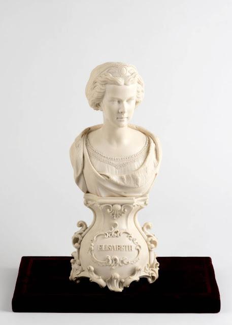 Buste en ivoire de l'impératrice Elisabeth d'Autriche