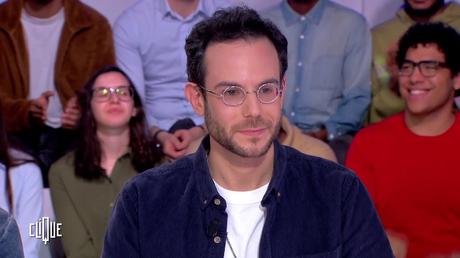 « Emmanuel Macron prétend donc, sur le fondement de critères arbitraires, décréter qui est citoyen et qui ne l’est pas.