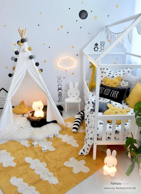 chambre bébé noir blanc jaune mixte scandinave lit cabane
