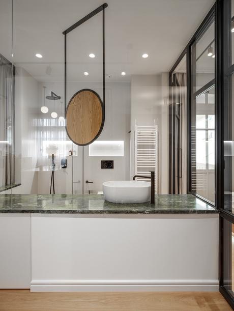 salle de bain blanche marbre vert - blog déco - clematc