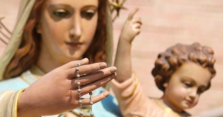 La consécration à Jésus par les mains de Marie opère des miracles