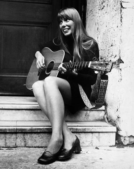 Blonde & Idiote Bassesse Inoubliable**********************Blue de Joni Mitchell