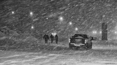Tempête le soir en noir et blanc…