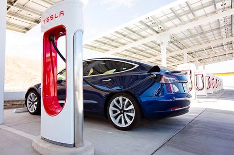 Les voitures électriques seront-elles bientôt taxées ?