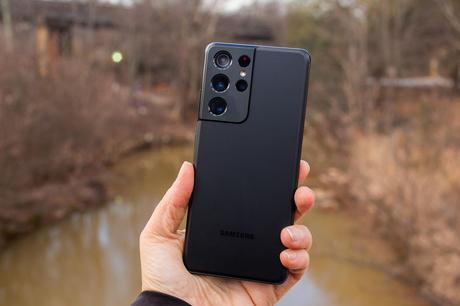 Rumeurs sur le Galaxy S22 Ultra : ce que nous avons entendu sur le prochain téléphone haut de gamme de Samsung 300-utilisation-de-la-caméra-samsung-galaxy-s21-ultra