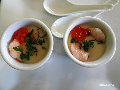 Velouté de topinambours aux crevettes et œufs de truite