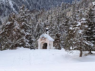 Wintermärchenland Mittenwald — 30 Bilder / 30 photos — Conte de fées hivernal à Mittenwald