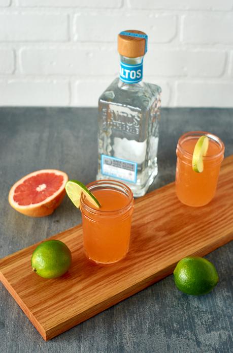 cocktail de tequila au campari et au pamplemousse