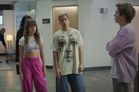 REBELDE : Dixon’s face print tee in S1E06