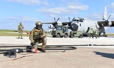 Les F-35B de l’armée italienne s’entraînent sur l’île de Pantelleria.