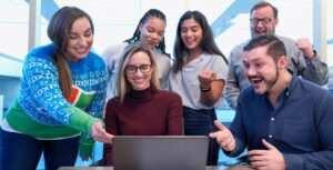 Growth hacking LinkedIn