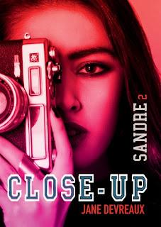 Close-UP # 2 Sandre de Jane Devreaux