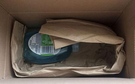 Elle achète un iPhone 13 Pro Max et reçoit… du savon