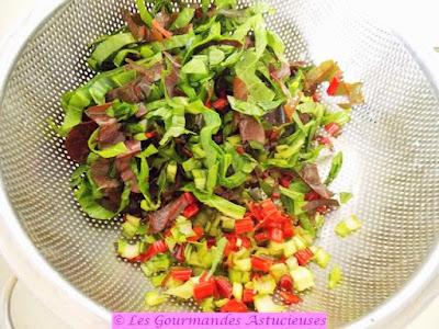 Courge-réceptacle pour accueillir des blettes et des pois cassés (Vegan)