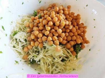 Salade d'hiver pois chiches-radis-fleurs de chou (Vegan) Salade d'hiver pois chiches-radis-fleurs de chou (Vegan)