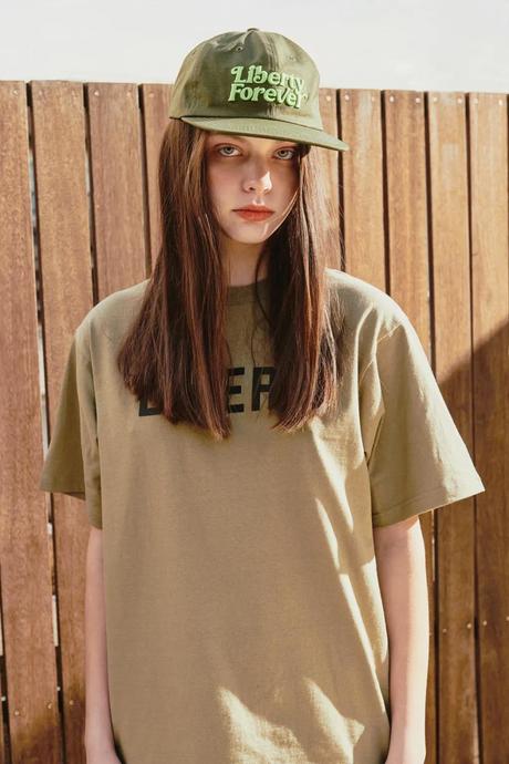 La marque japonaise LIBERE partage sa collection SS22 La marque japonaise LIBERE partage sa collection SS22