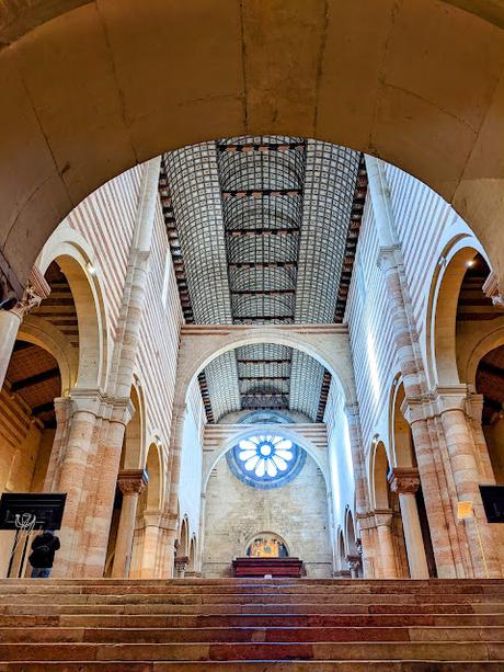 Verona — San Zeno — Fotoreportage / reportage photos — 38 Bilder / 38  photos