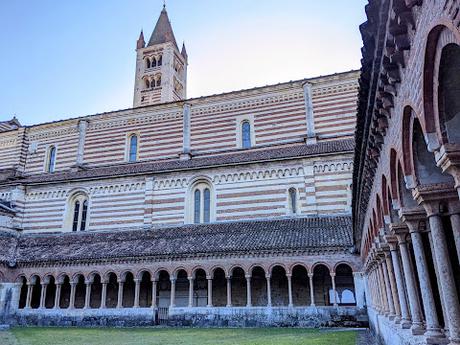 Verona — San Zeno — Fotoreportage / reportage photos — 38 Bilder / 38  photos