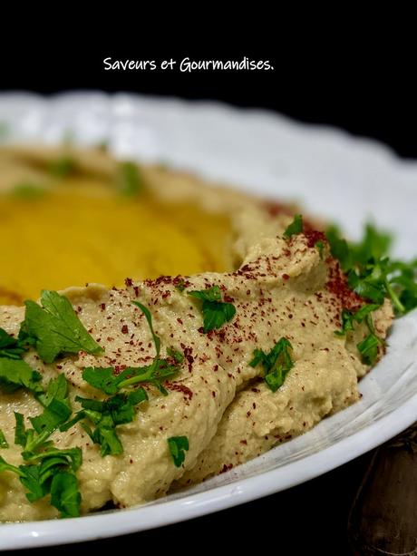 Houmous (ou hommos) à l'avocat. (recette très facile).