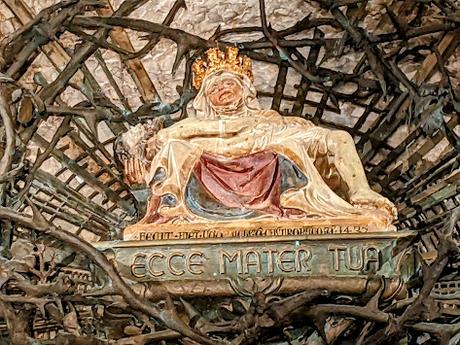 Spiazzi (Montebaldo)— Sanctuaire de la Madonne de la couronne /  Wallfahrtskirche della Corona — 24 Bilder / 24 photos