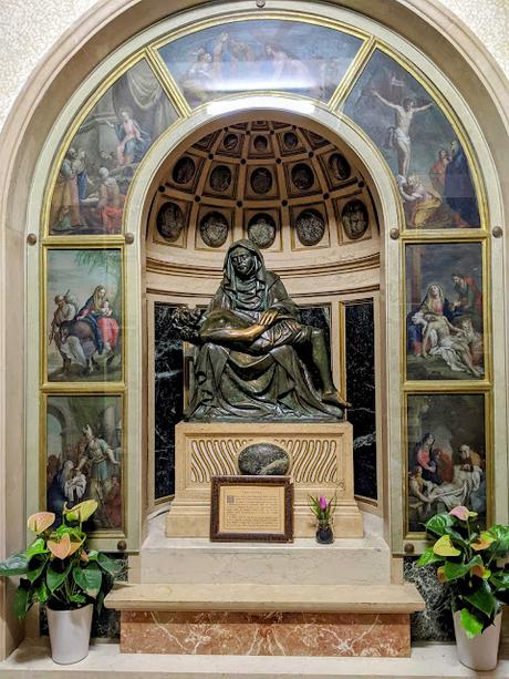 Spiazzi (Montebaldo)— Sanctuaire de la Madonne de la couronne /  Wallfahrtskirche della Corona — 24 Bilder / 24 photos